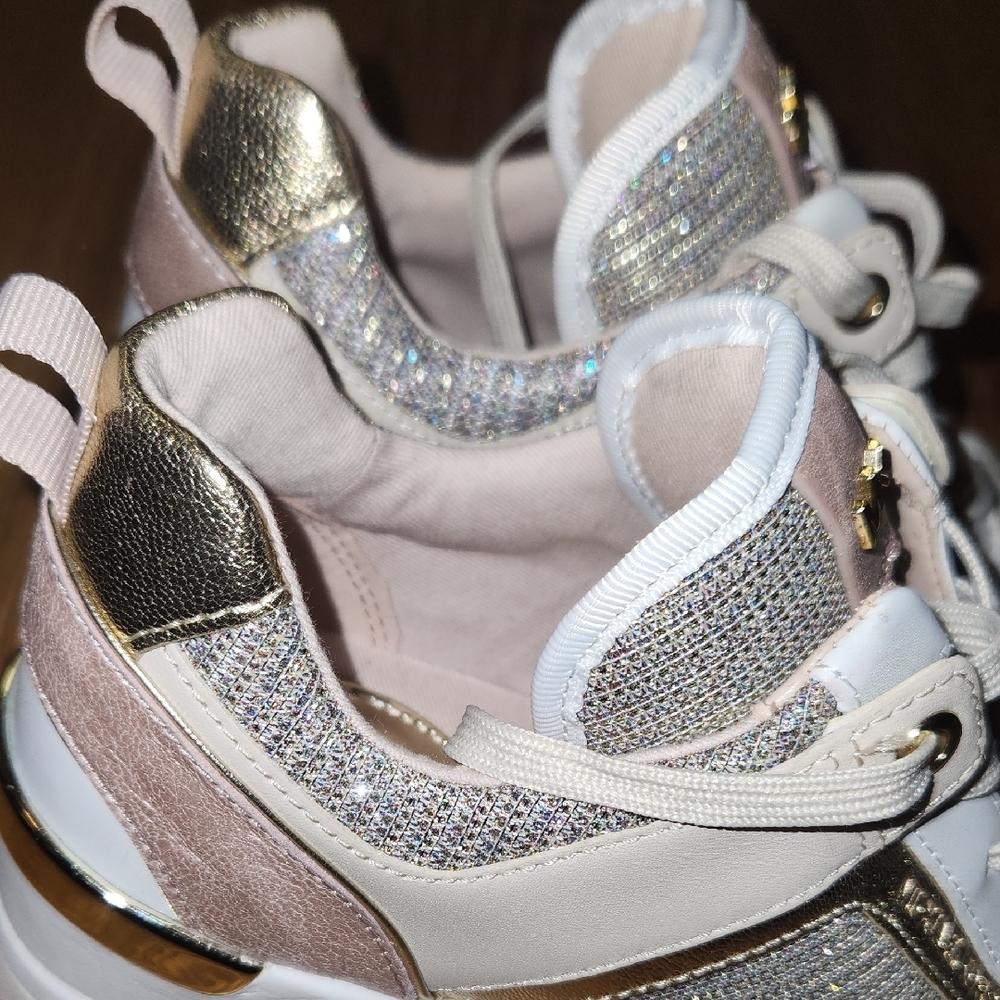 Michael Kors White With Blush & Gold Glitter Sneakers, Size 6.5M - Picture 8 of 11